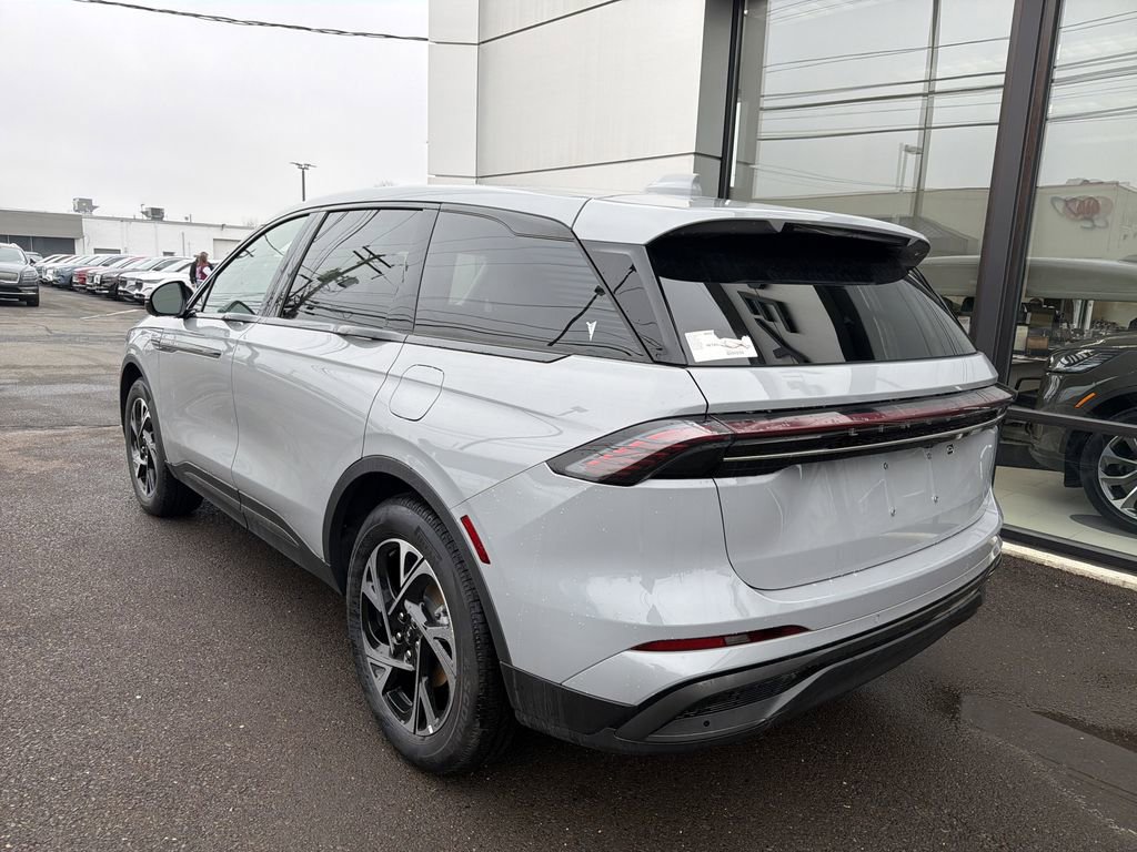 New 2026 Lincoln Nautilus Premier w/ Equipment Group 102A image 2