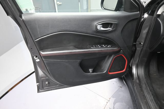 Used 2019 Jeep Compass Trailhawk AWD/4WD image 77