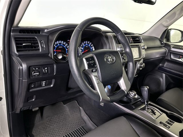 Used 2018 Toyota 4Runner SR5 image 10
