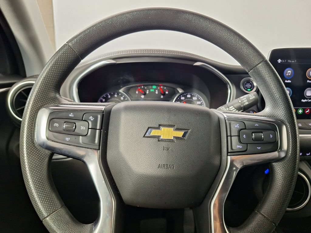 Used 2025 Chevrolet Blazer LT FWD image 18