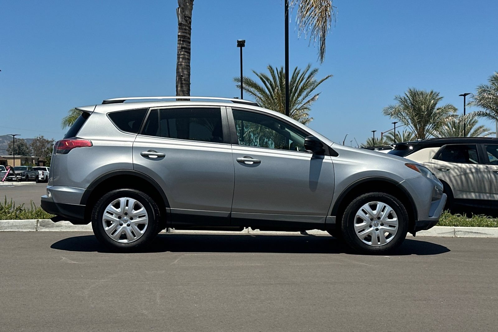 Used 2017 Toyota RAV4 LE w/ All Weather Liner Package FWD image 3