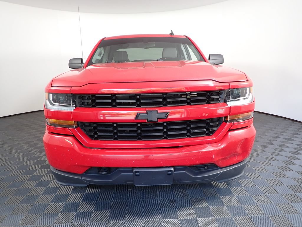 Used 2018 Chevrolet Silverado 1500 Custom w/ Custom Convenience Package RWD image 8
