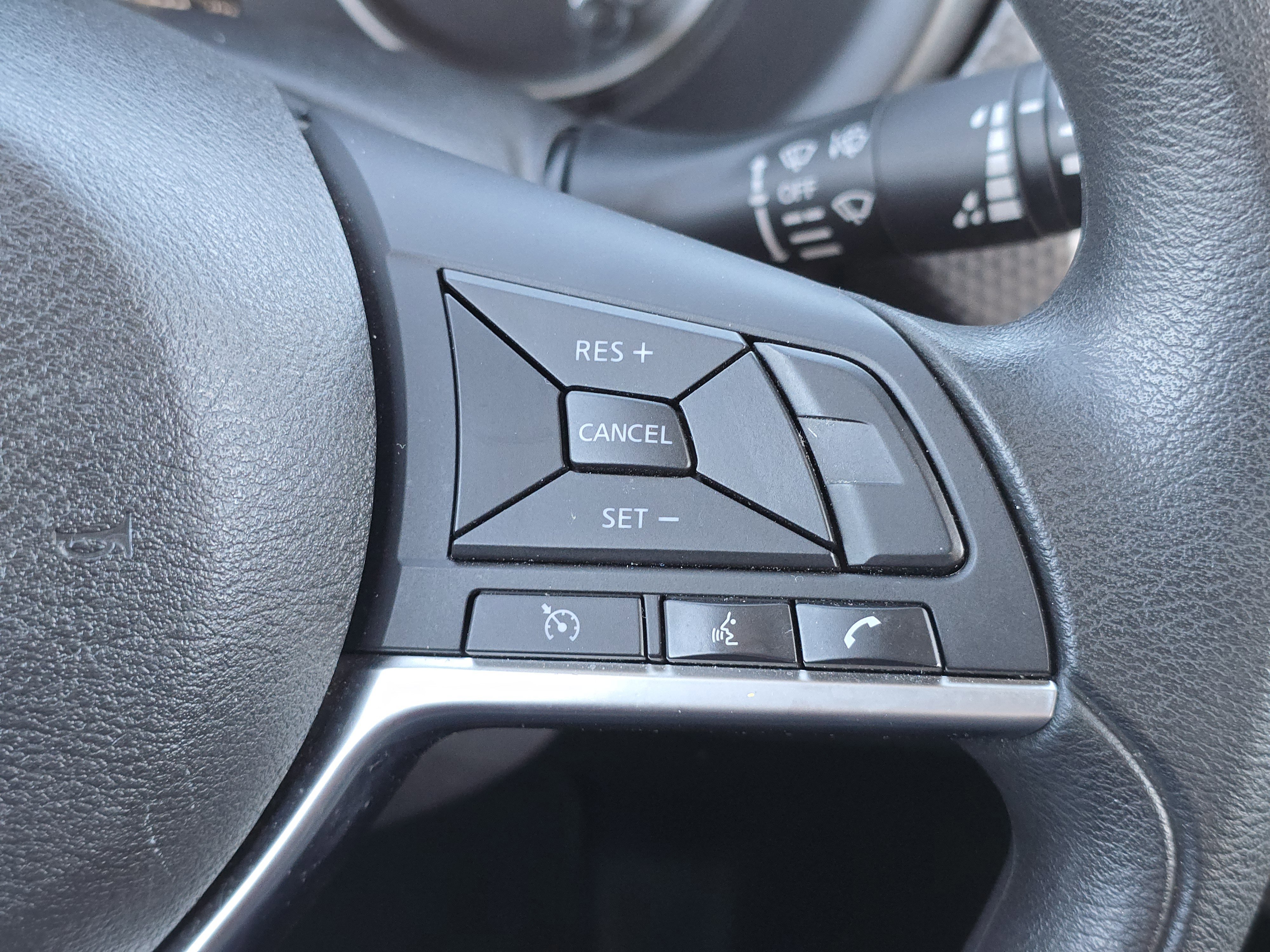 Used 2019 Nissan Kicks SV w/ Exterior Package image 18