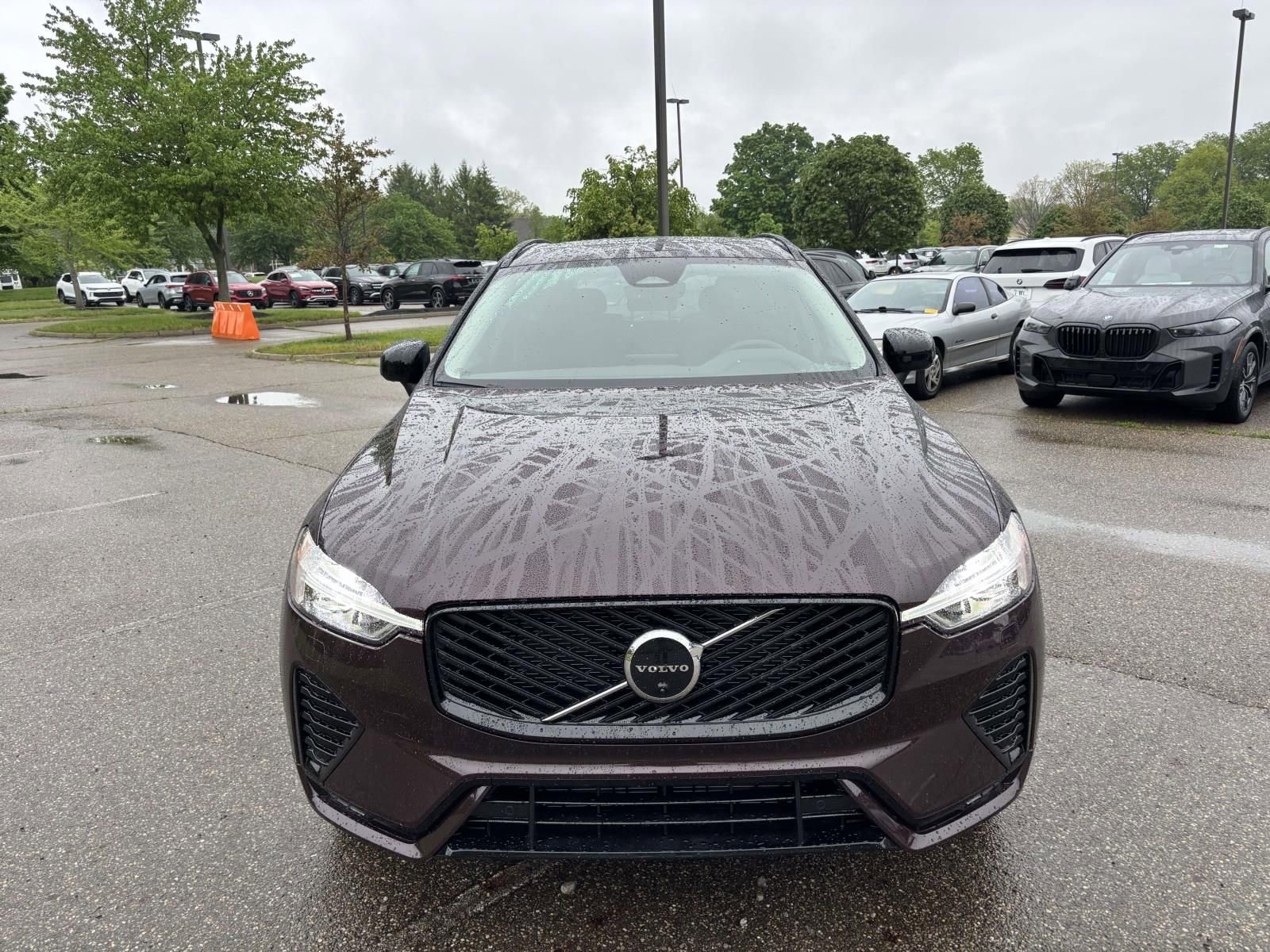 New 2026 Volvo XC60 B5 Plus w/ Protection Package Premier AWD/4WD image 2