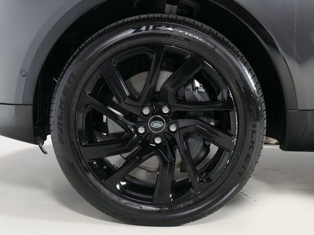 Used 2024 Land Rover Discovery Dynamic SE AWD/4WD image 9