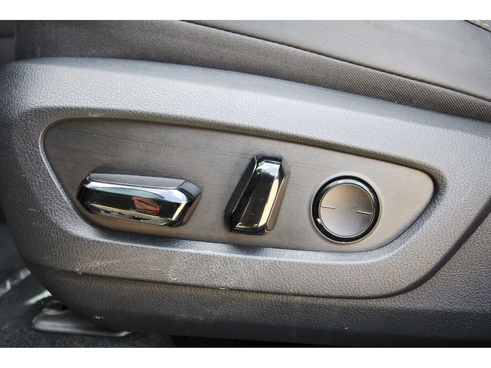 Used 2025 Lexus RX 350 Premium w/ Convenience Package FWD image 27