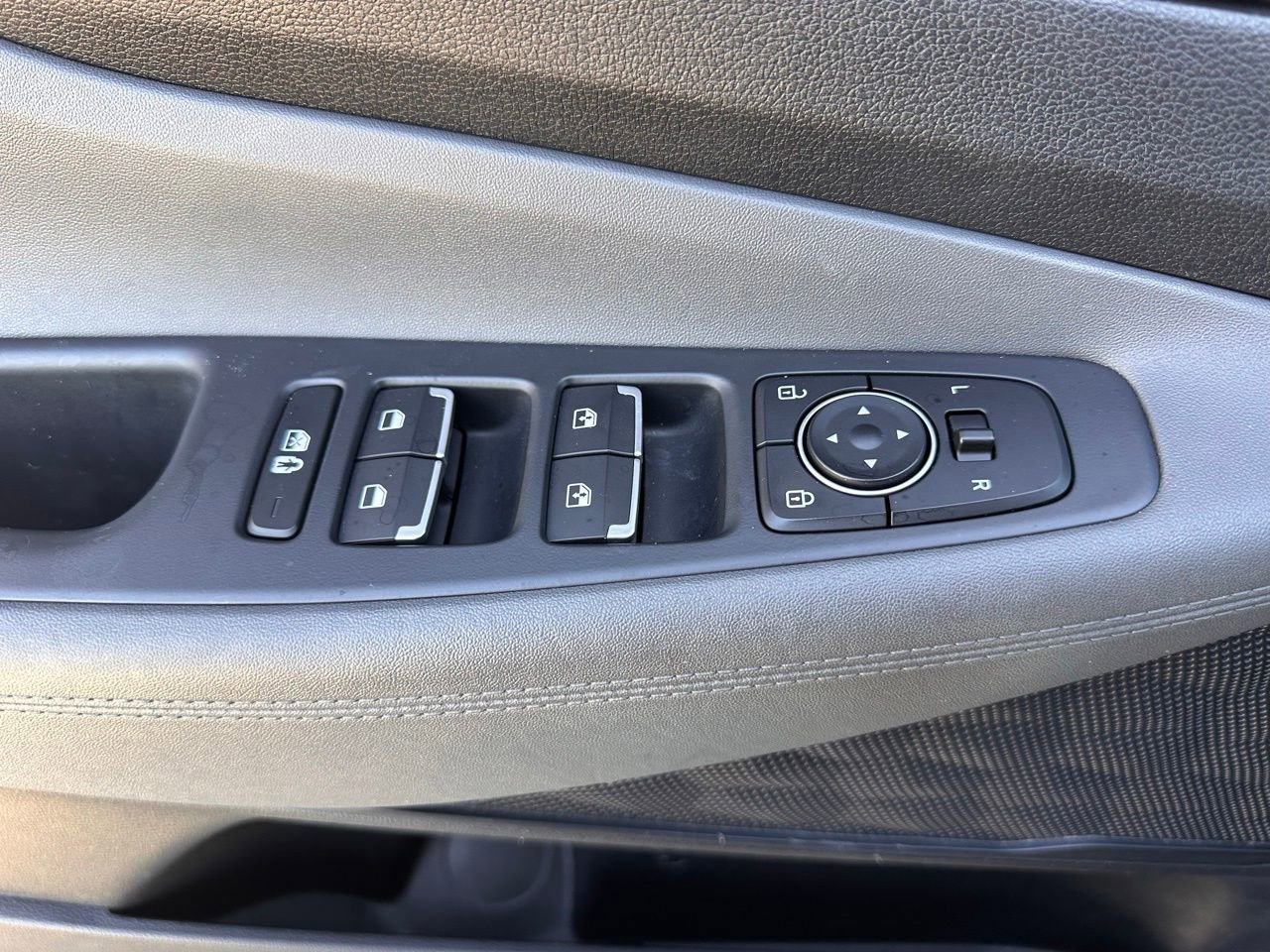 Used 2021 Hyundai Santa Fe SEL image 19