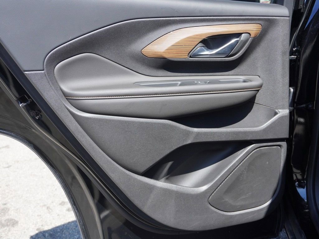 Used 2020 GMC Terrain SLE w/ Driver Convenience Package image 25