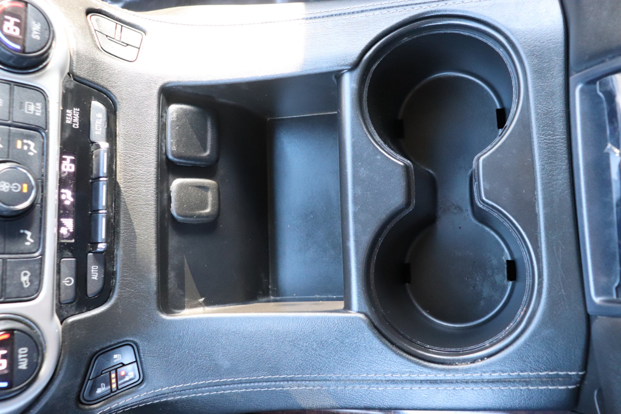 Used 2017 GMC Yukon XL SLT image 40