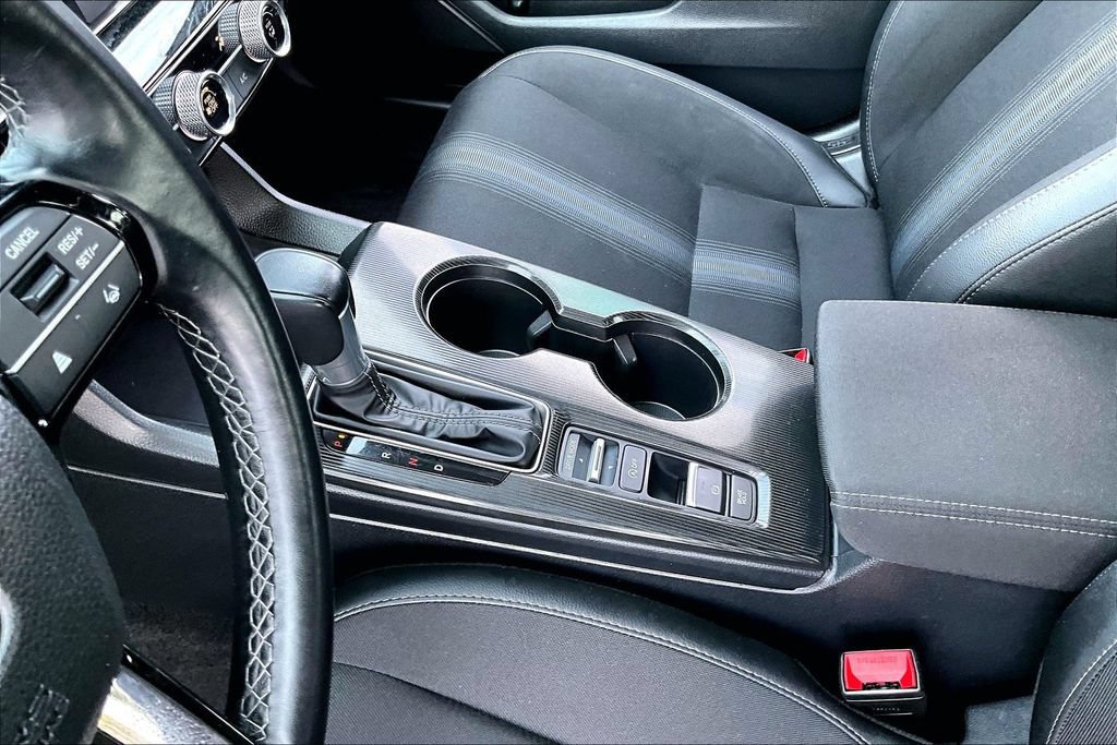 Used 2025 Honda Civic Sport image 15