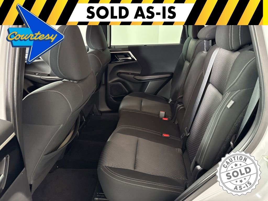Used 2022 Mitsubishi Outlander ES image 19