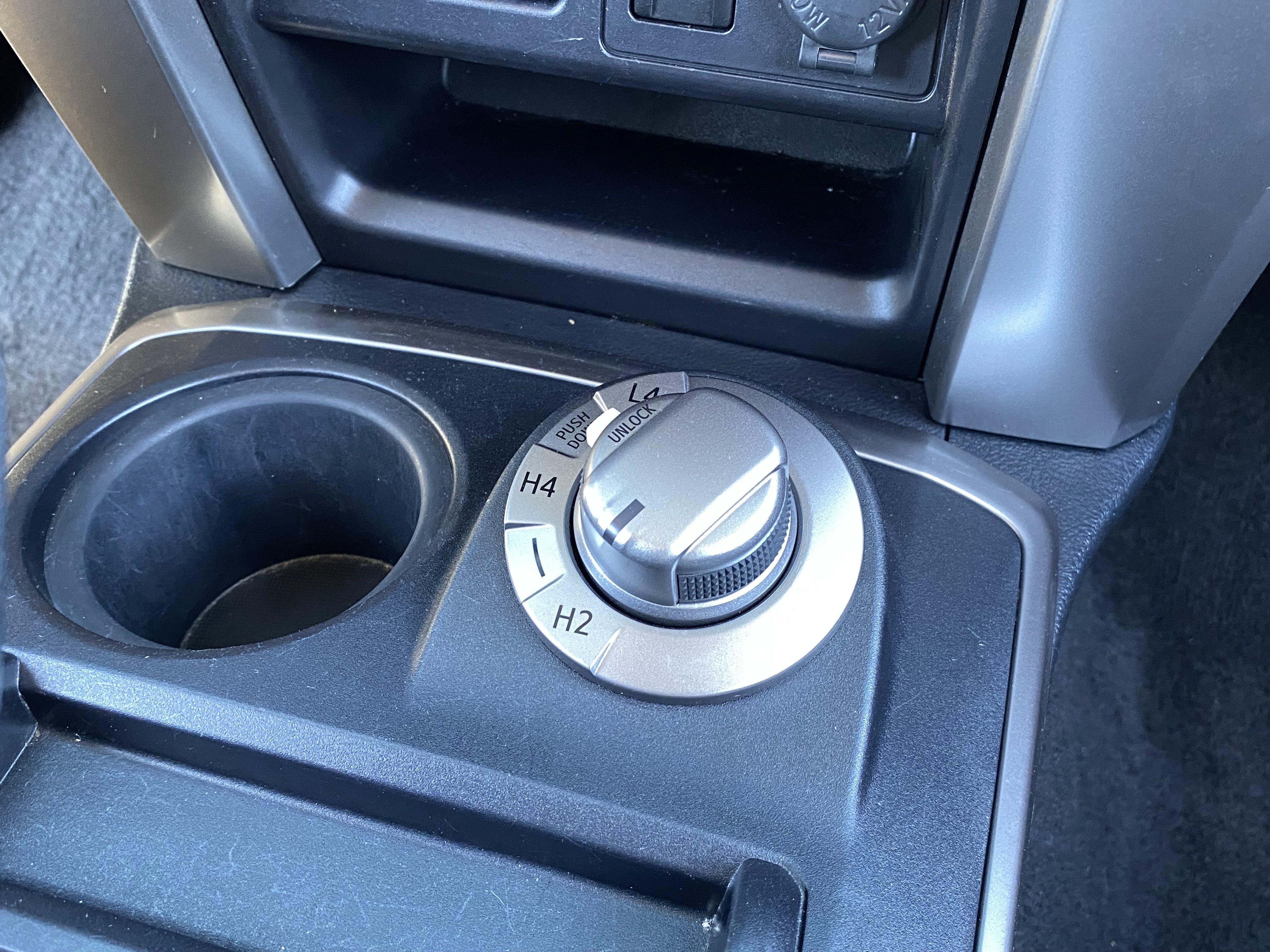 Used 2019 Toyota 4Runner SR5 AWD/4WD image 28