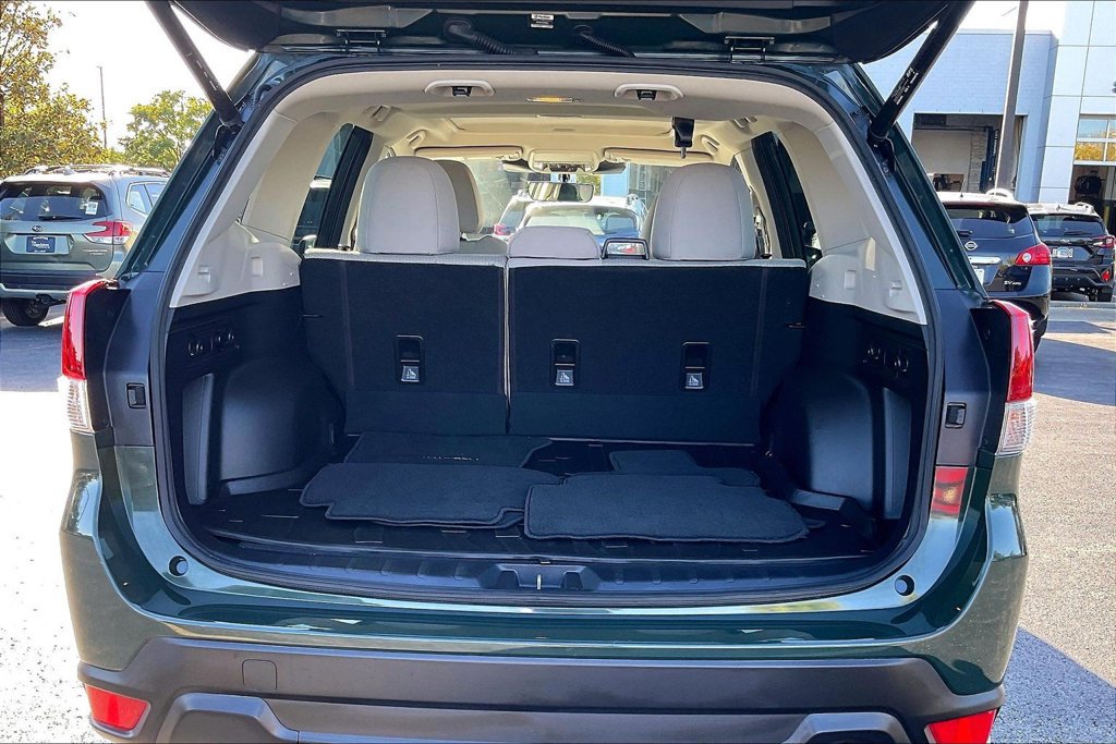 Certified 2024 Subaru Forester Premium AWD/4WD image 31
