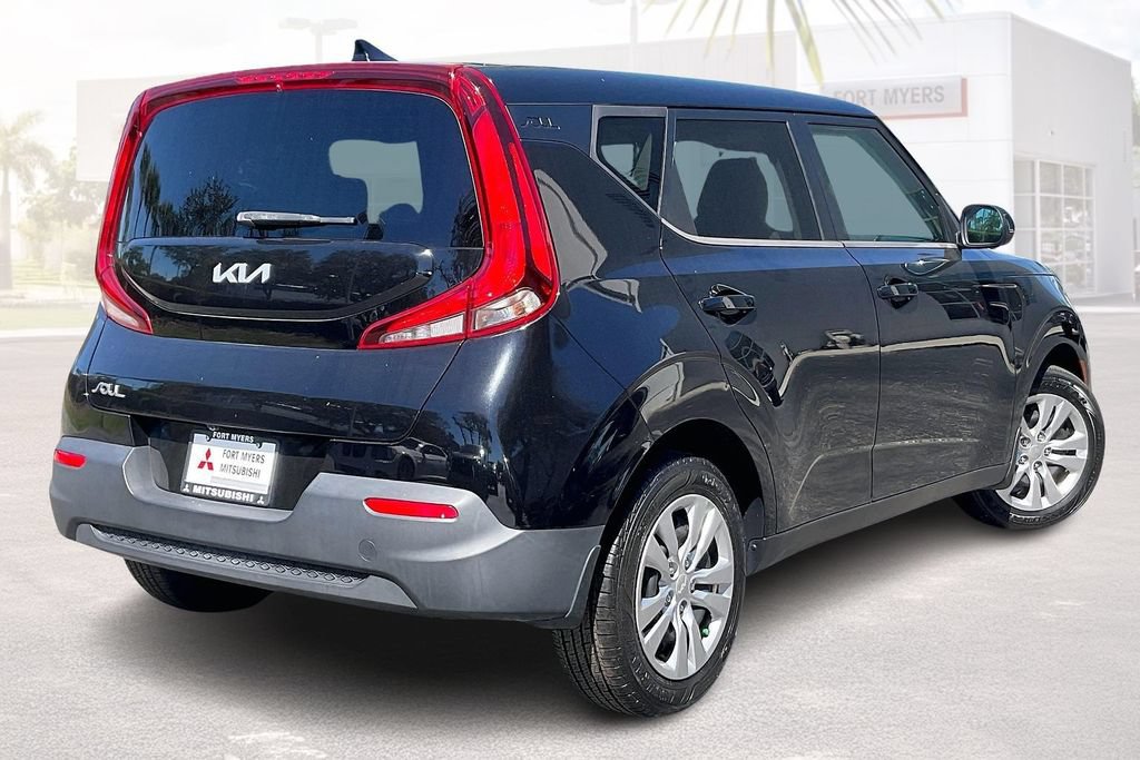 Used 2022 Kia Soul LX FWD image 32