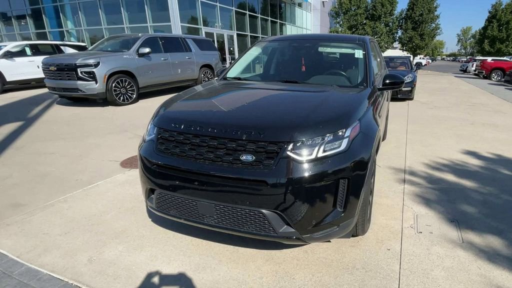 Used 2023 Land Rover Discovery Sport S image 5