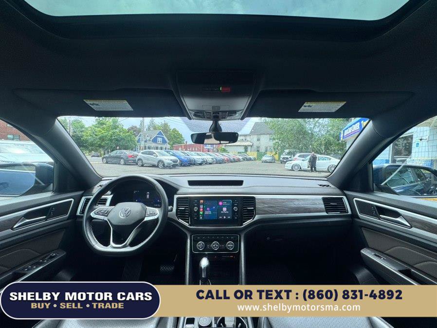 Used 2022 Volkswagen Atlas Cross Sport SE AWD/4WD image 19