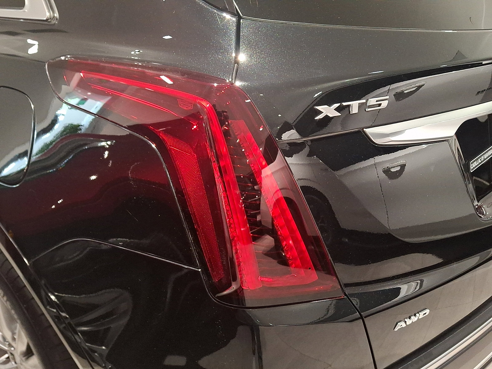 Certified 2023 Cadillac XT5 Premium Luxury w/ Technology Package AWD/4WD image 11