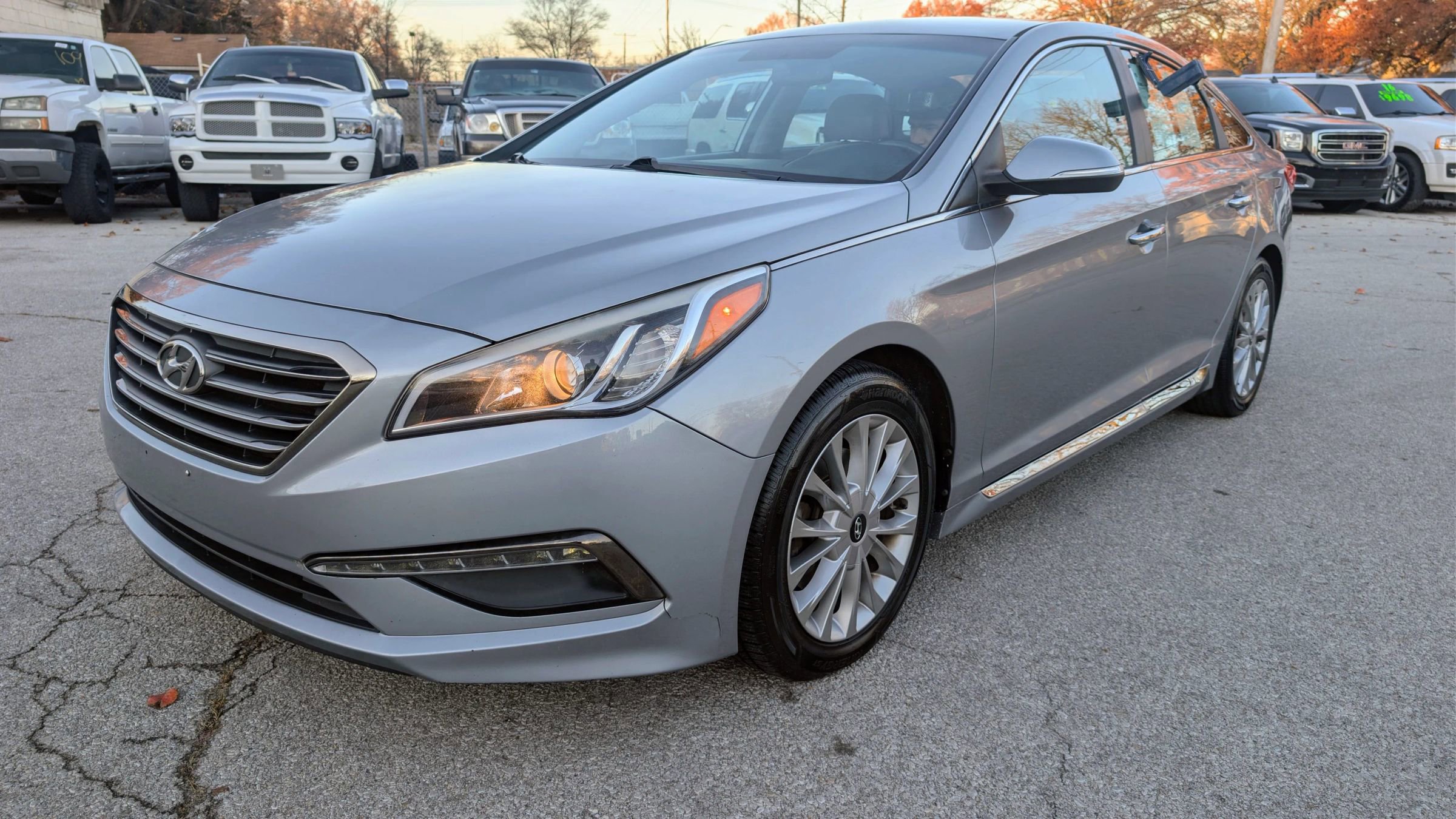 Used 2015 Hyundai Sonata Limited image 1