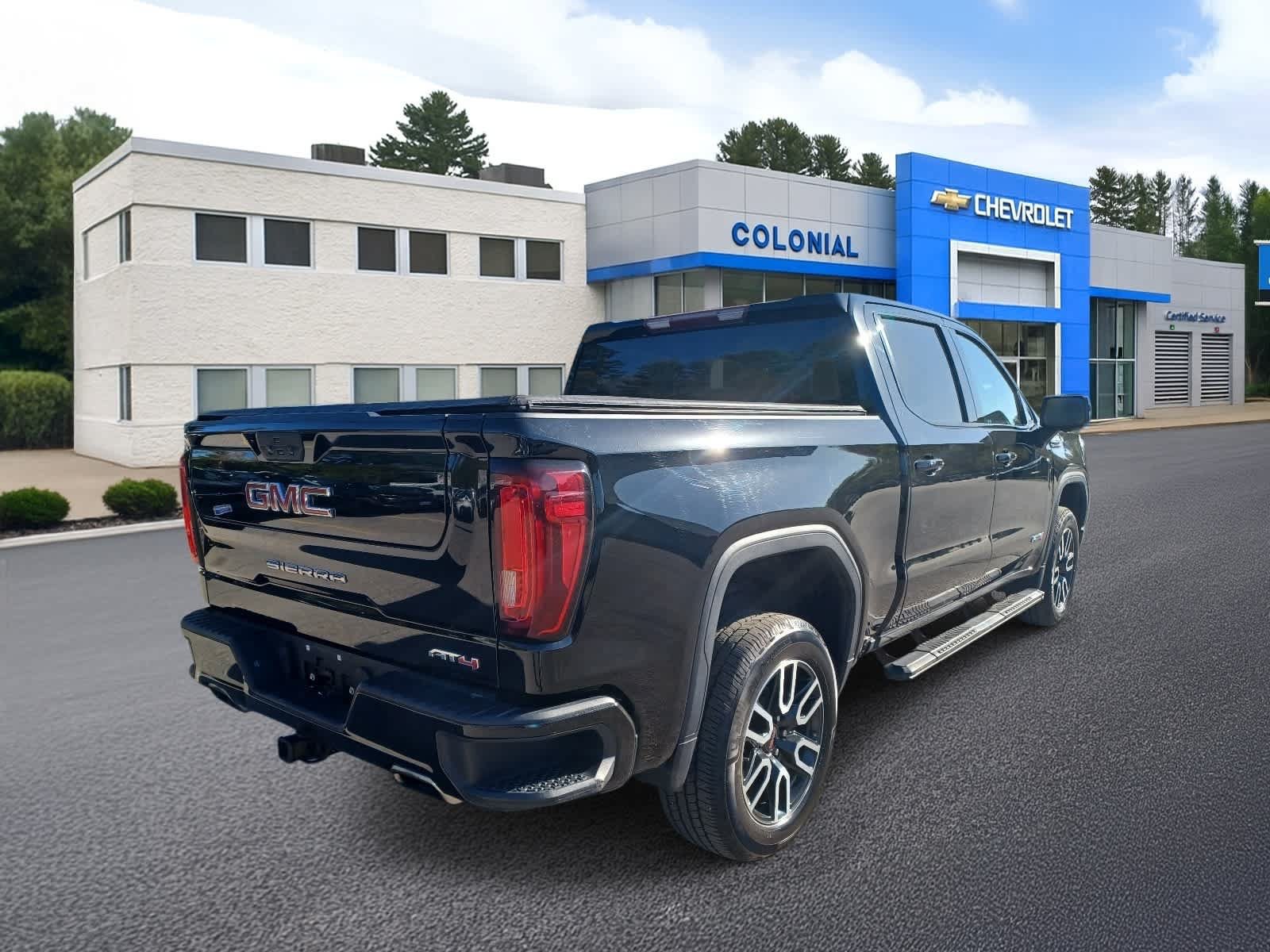 Used 2021 GMC Sierra 1500 AT4 AWD/4WD image 4