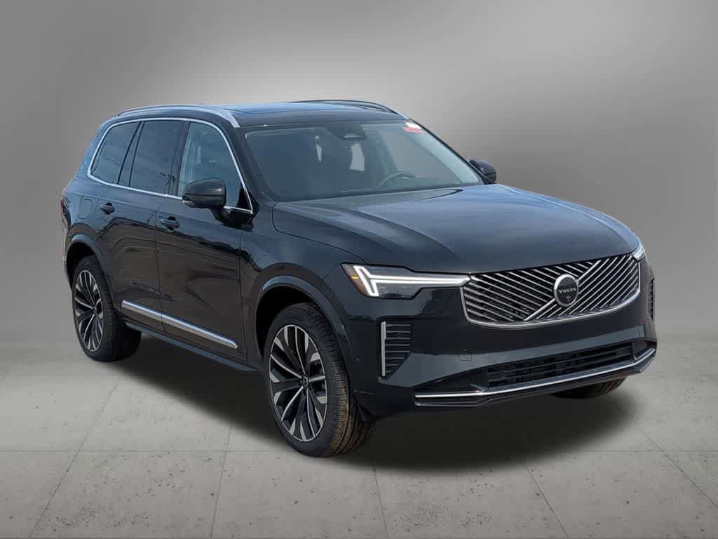 New 2026 Volvo XC90 B6 Plus w/ Protection Package Premier image 8