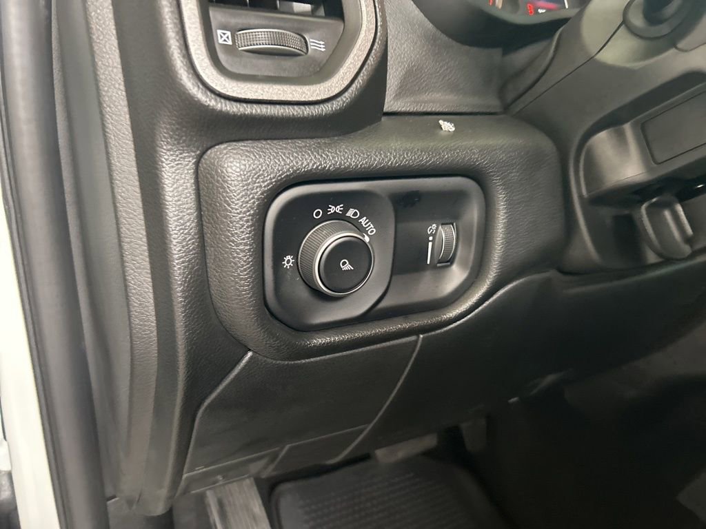 Used 2024 RAM 3500 Tradesman w/ Chrome Appearance Group image 40