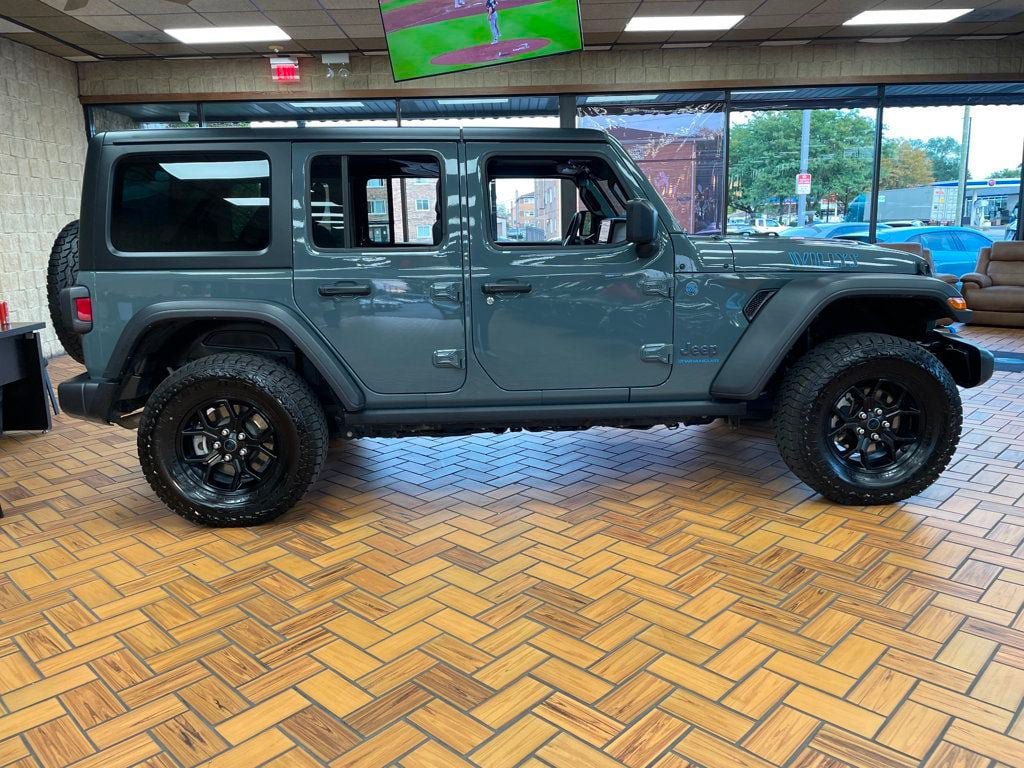 Used 2024 Jeep Wrangler Unlimited AWD/4WD image 5