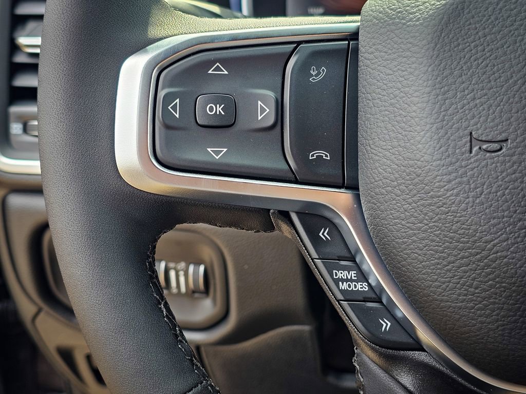 New 2026 RAM 1500 4x4 Crew Cab image 19