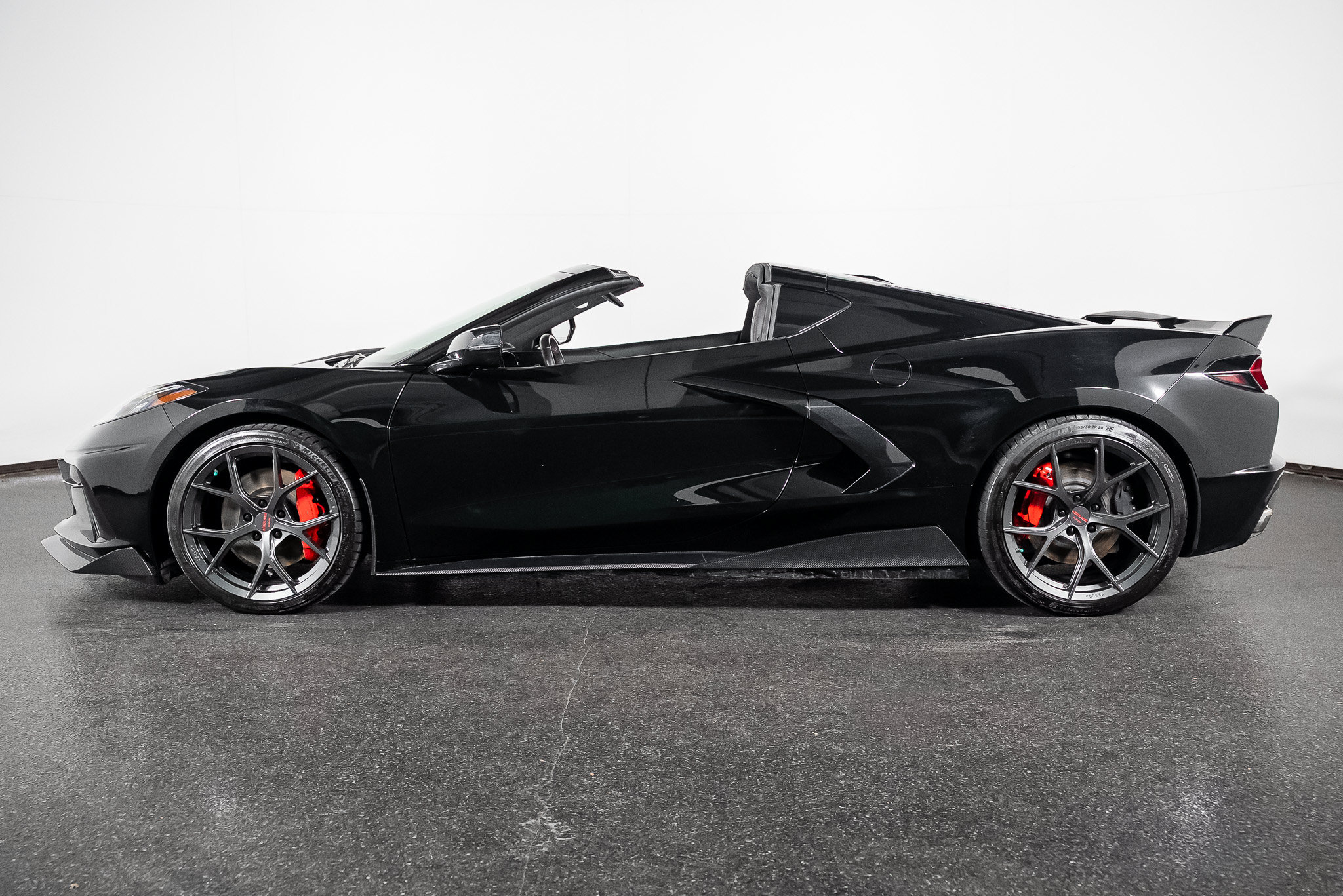 Used 2023 Chevrolet Corvette Stingray Premium Cpe w/ Z51 Performance Package RWD image 14