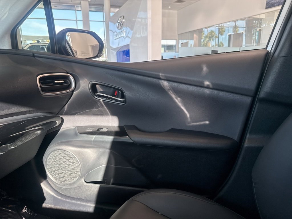 Used 2022 Toyota Prius Prime XLE image 24