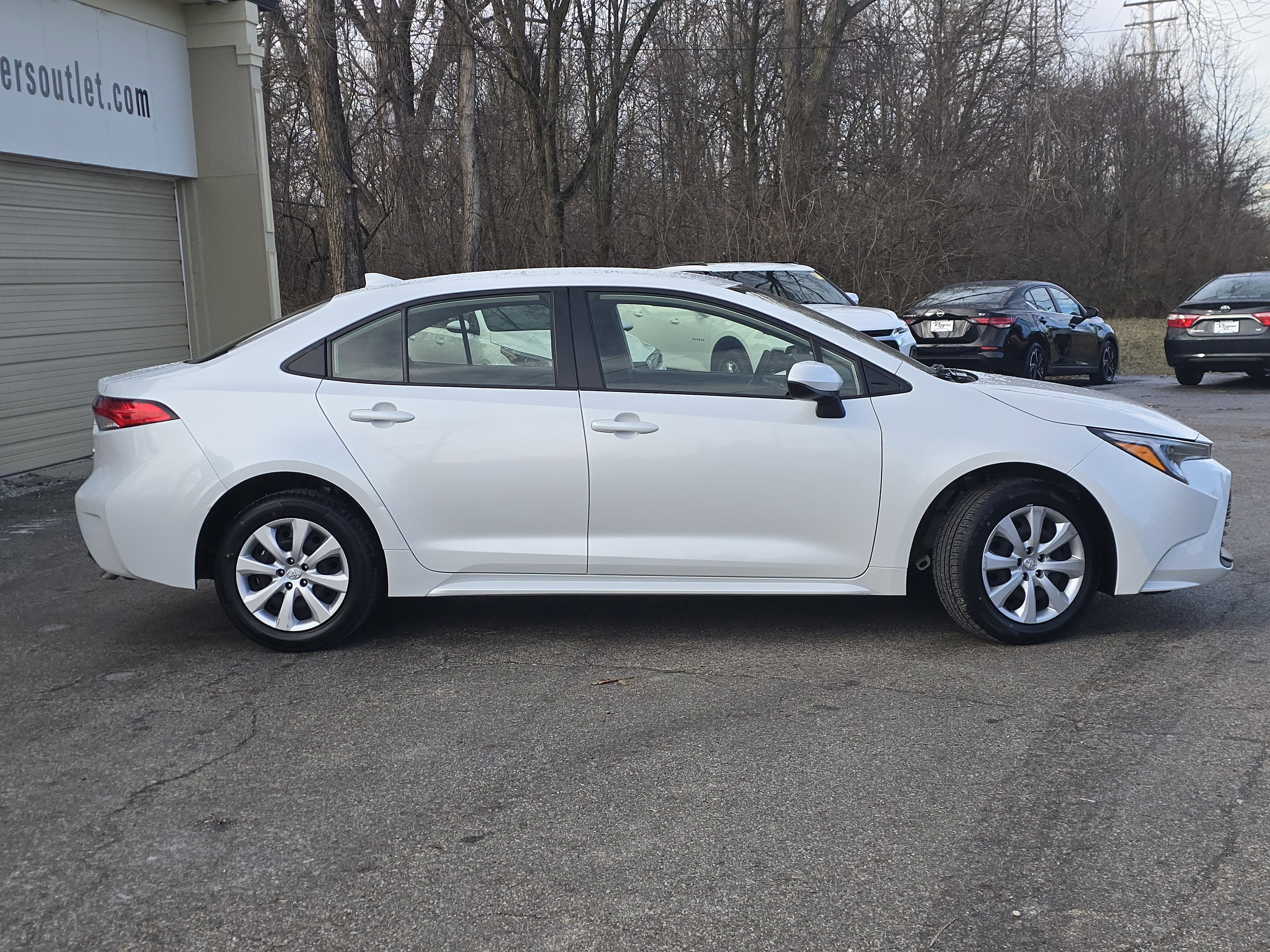 Used 2024 Toyota Corolla LE image 8