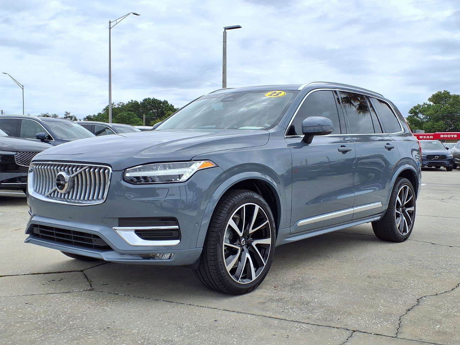 Used 2023 Volvo XC90 B6 Plus w/ Protection Package Premier AWD/4WD image 3