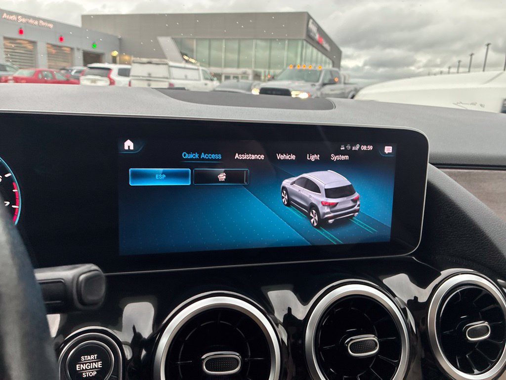 Used 2021 Mercedes-Benz GLA 250 4MATIC image 15