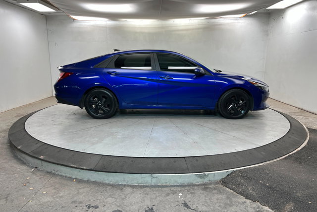 Used 2023 Hyundai Elantra SEL image 6