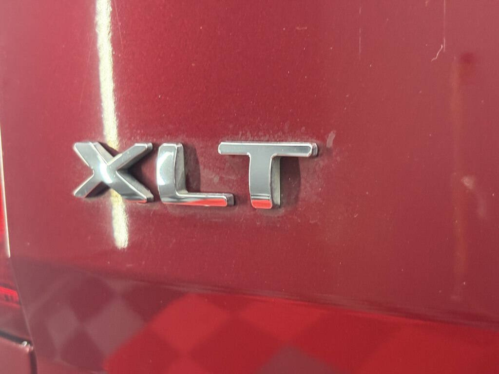 Used 2013 Ford Explorer XLT AWD/4WD image 29