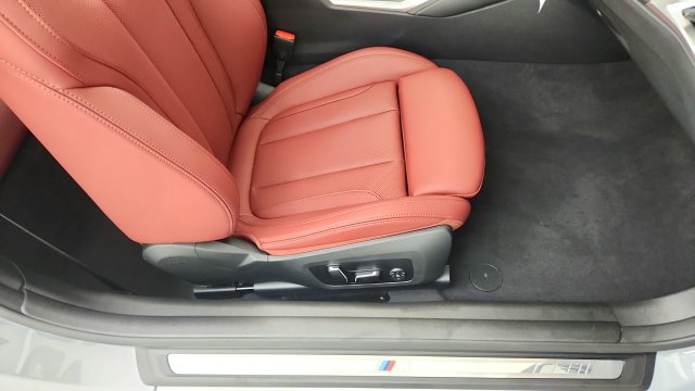 Used 2026 BMW M440i Coupe RWD image 35