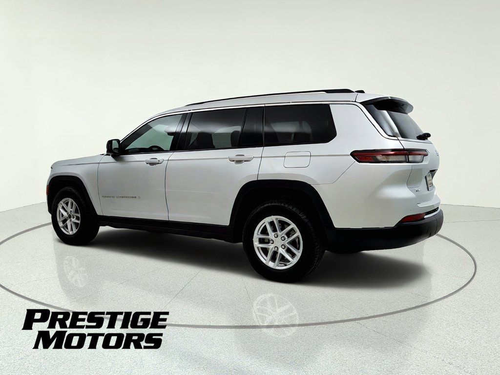 Used 2023 Jeep Grand Cherokee L Laredo w/ Luxury Tech Group I AWD/4WD image 5