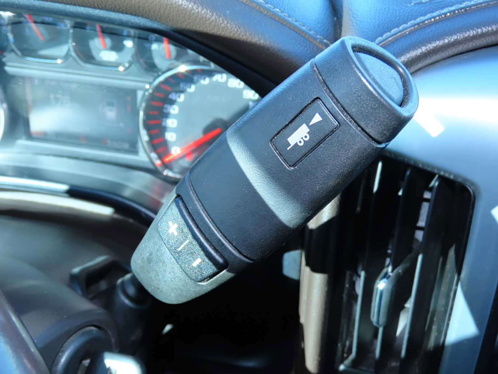 Used 2016 GMC Sierra 2500 SLE w/ SLE Preferred Package image 31