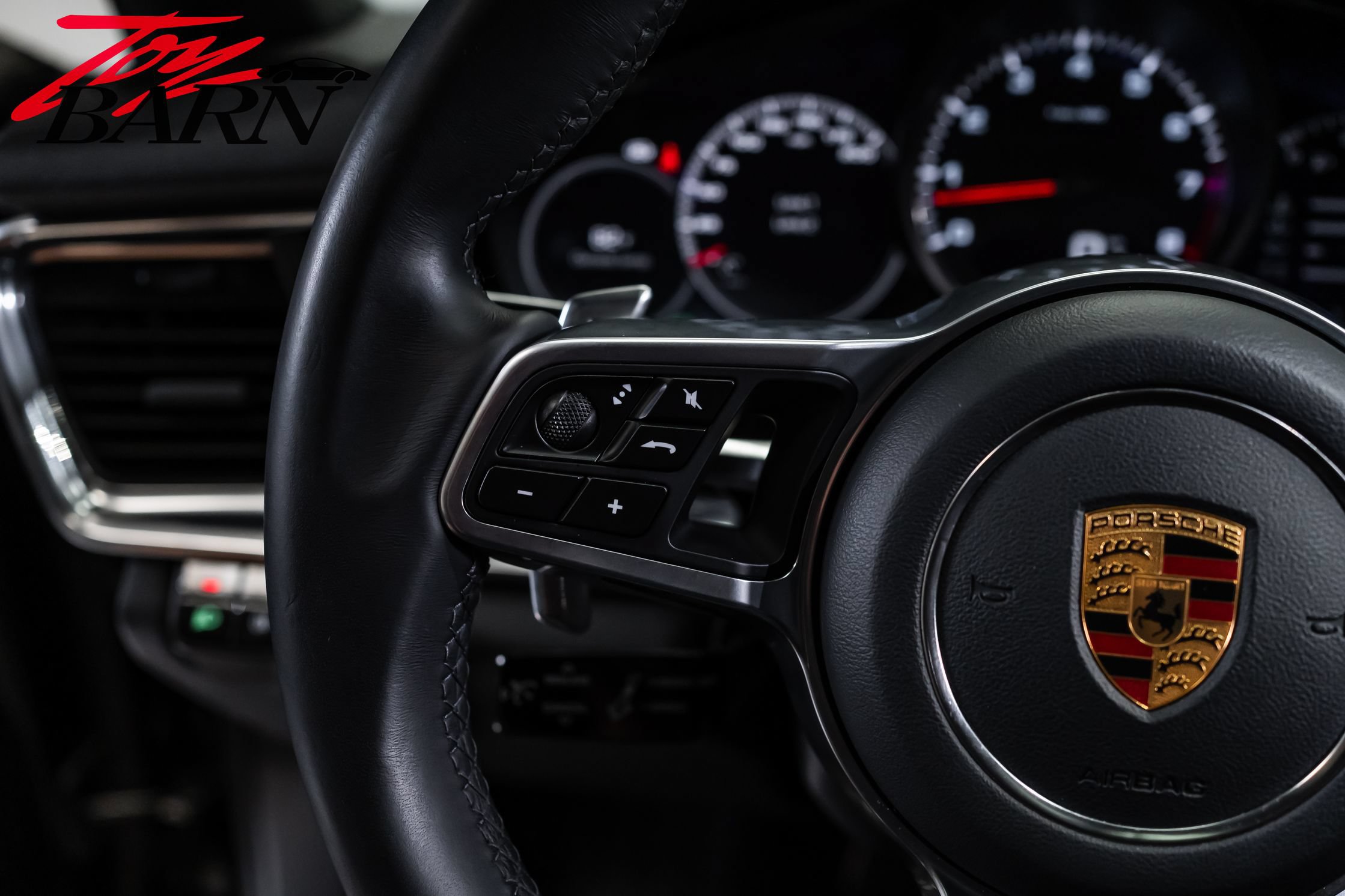 Used 2020 Porsche Panamera 4S AWD/4WD image 27