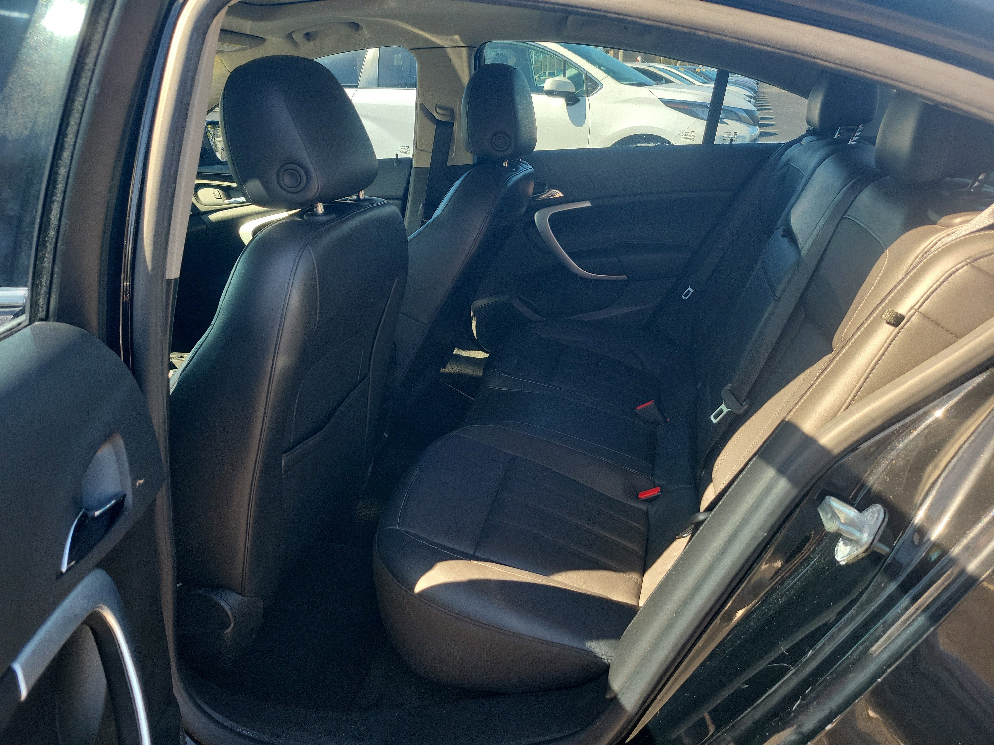 Used 2017 Buick Regal Sport Touring image 14