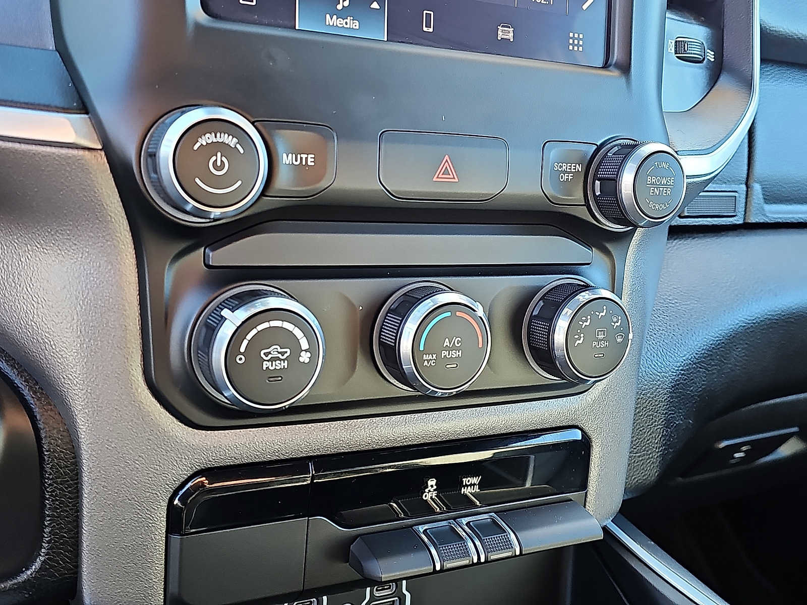 Used 2022 RAM 1500 Big Horn image 15