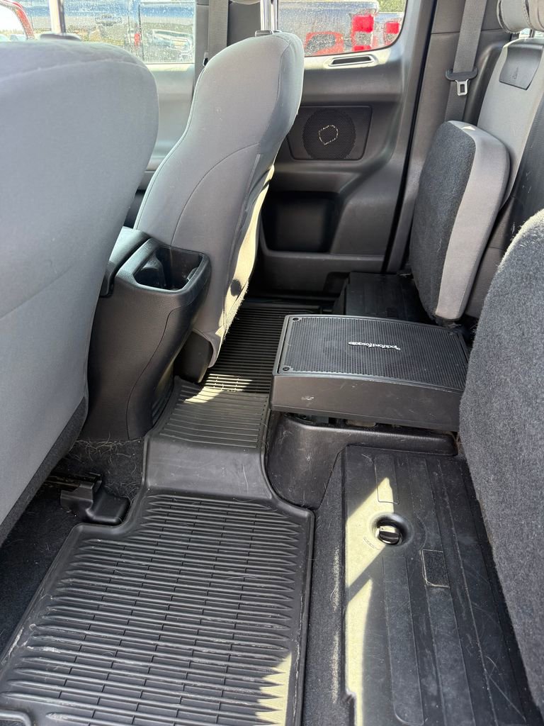 Used 2017 Toyota Tacoma SR5 w/ Tow Package image 16