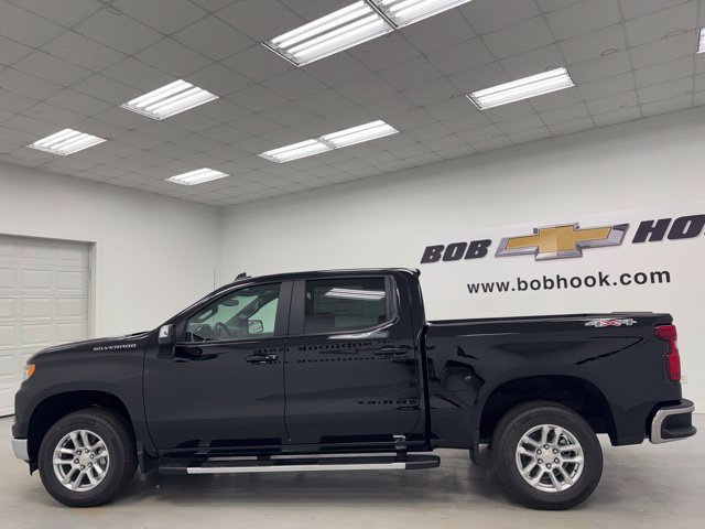 New 2026 Chevrolet Silverado 1500 LT w/ LPO, Liner Protection Package AWD/4WD image 8