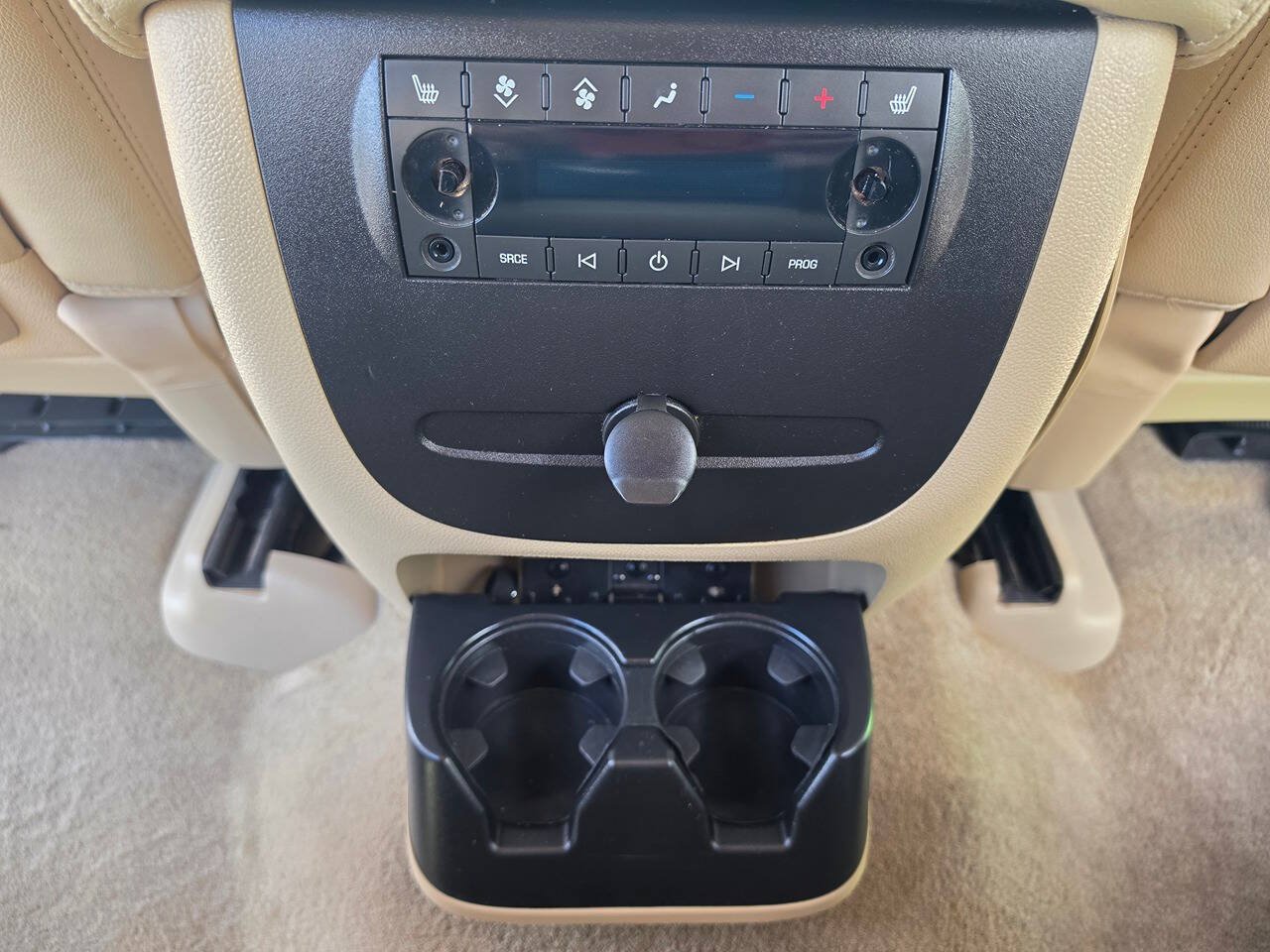 Used 2014 GMC Yukon XL SLT w/ SLT-2 Equipment Package RWD image 45