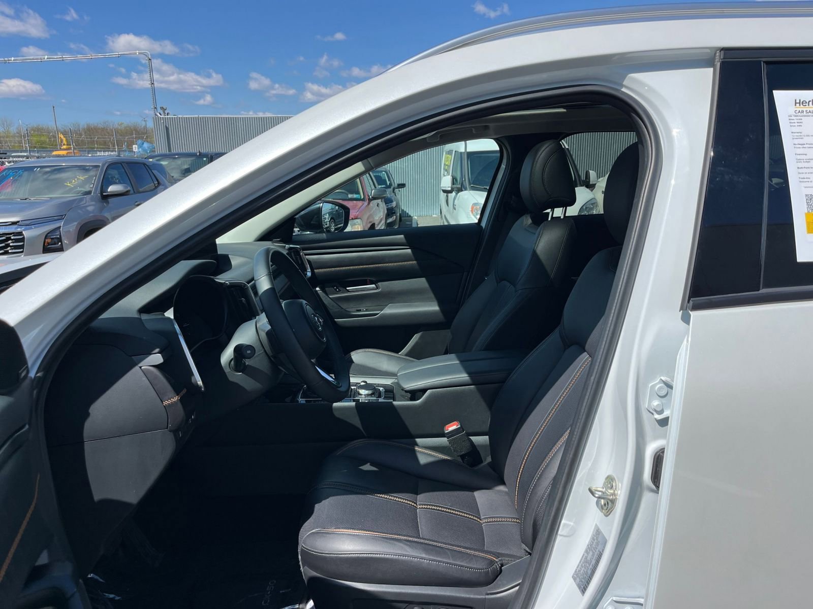 Used 2025 MAZDA CX-50 2.5 Hybrid w/ Premium Plus Pkg image 28