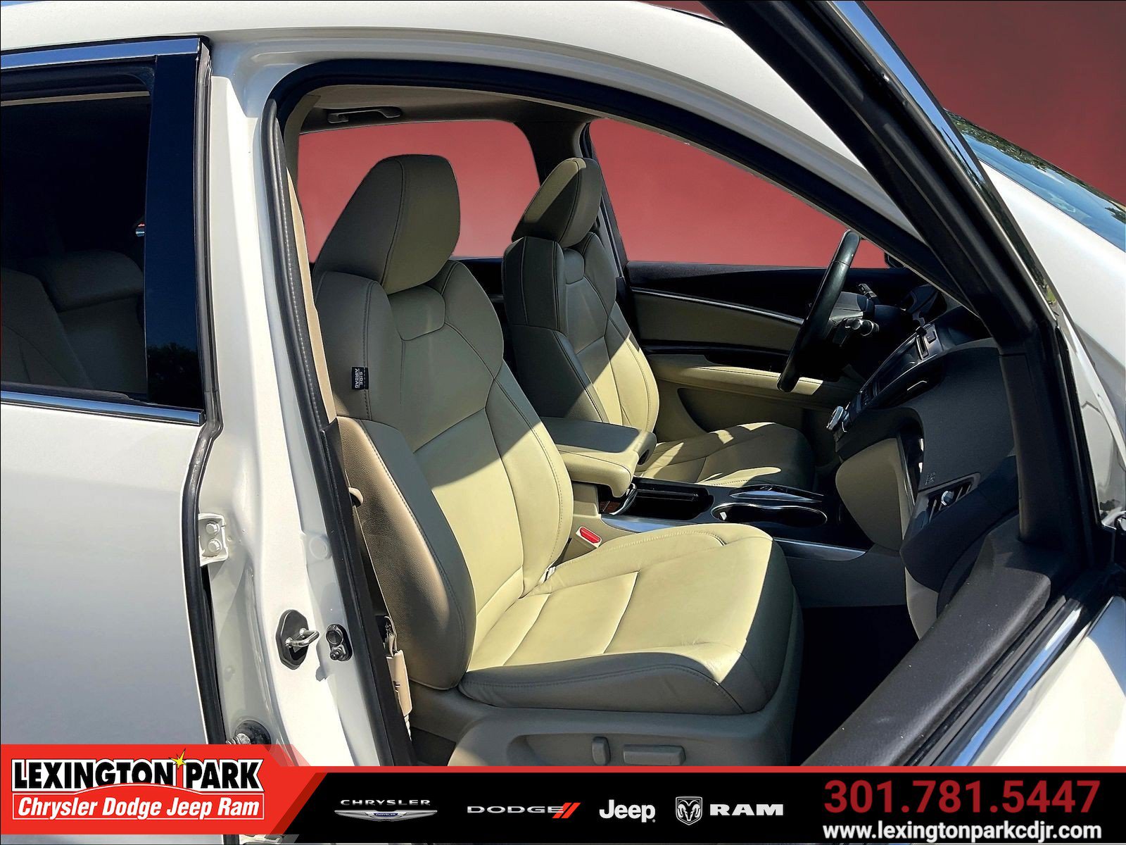 Used 2017 Acura MDX w/ Technology Package AWD/4WD image 29