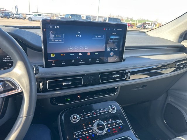 Used 2023 Lincoln Nautilus Reserve w/ Equipment Group 201A image 20