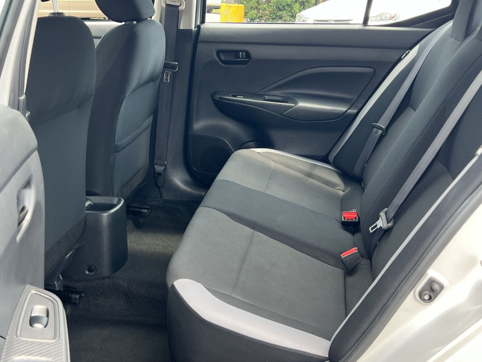 Used 2025 Nissan Versa S FWD image 23