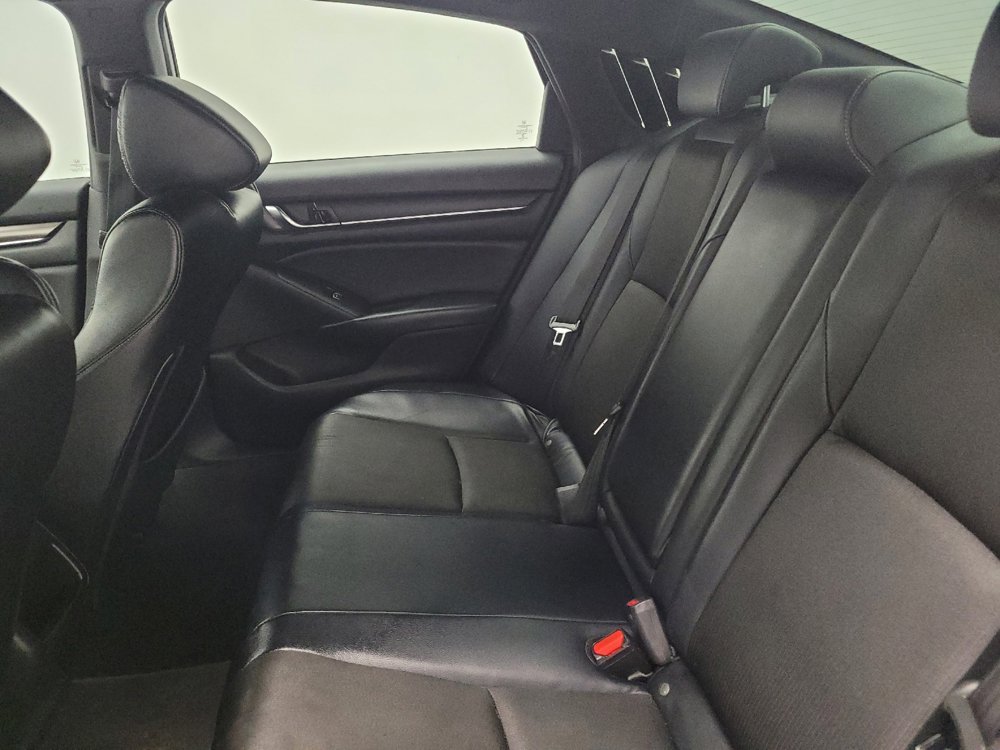 Used 2018 Honda Accord Sport image 18