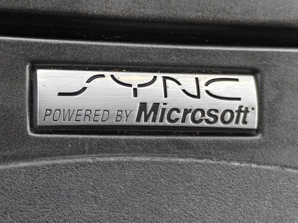 Used 2013 Ford Taurus SEL image 10