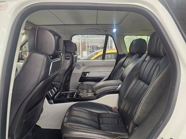 Used 2015 Land Rover Range Rover Autobiography AWD/4WD image 10